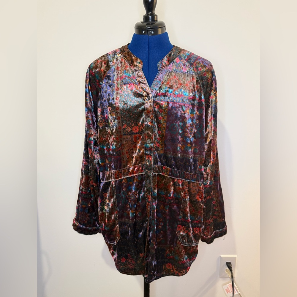 Natural Life Velvet Velour Patterned Tunic Top